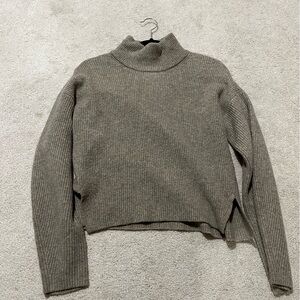 Abercrombie taupe mockneck